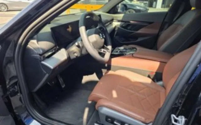 개인회생중고차 5시리즈 (G60) 530i xDrive 매물 사진 17 - 2025/07 10,329km